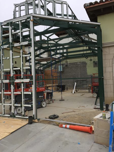 Cloisters erection with structural support with lantern on top